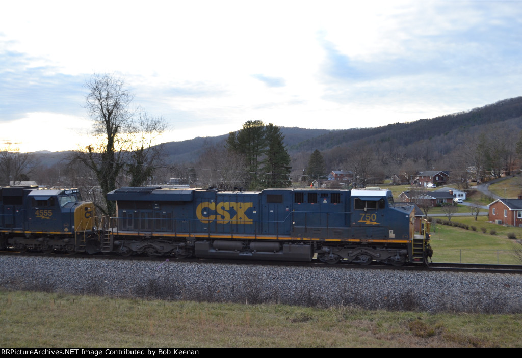 CSX 750